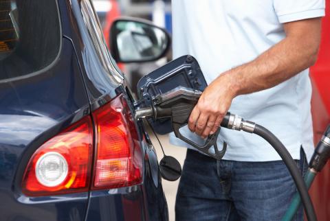 ارتفاع على أسعار الوقود بداية شهر نيسان 