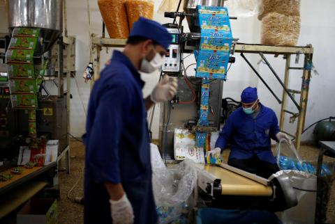 مسؤول: معدلات الإنتاج في مصانع غزة انخفضت 60%