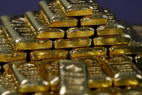 الذهب يرتفع بفعل طلب الملاذ الآمن لكن انتعاش الأسهم يكبحه