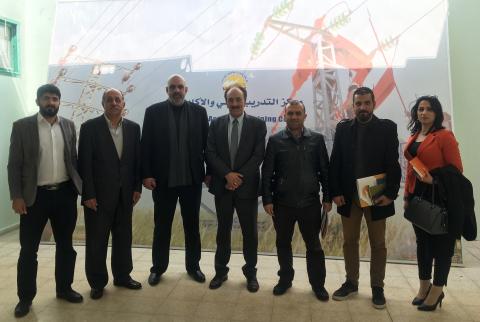 كهرباء القدس تبحث التعاون مع شركة النقل الوطنية للكهرباء 