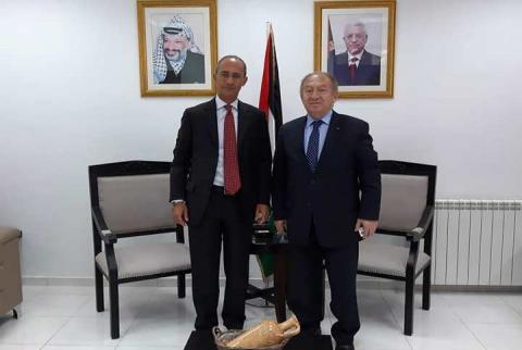 فلسطين وايطاليا تبحثان علاقات التعاون الاقتصادي والتجاري