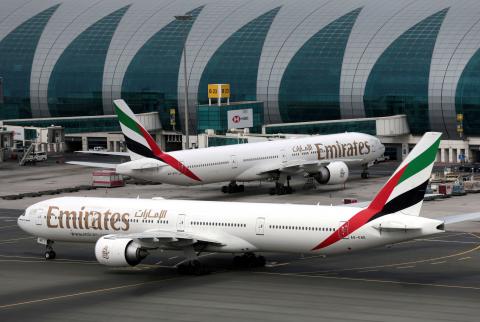 ولي العهد: دبي ستضخ رأسمال جديدا في شركة طيران الإمارات