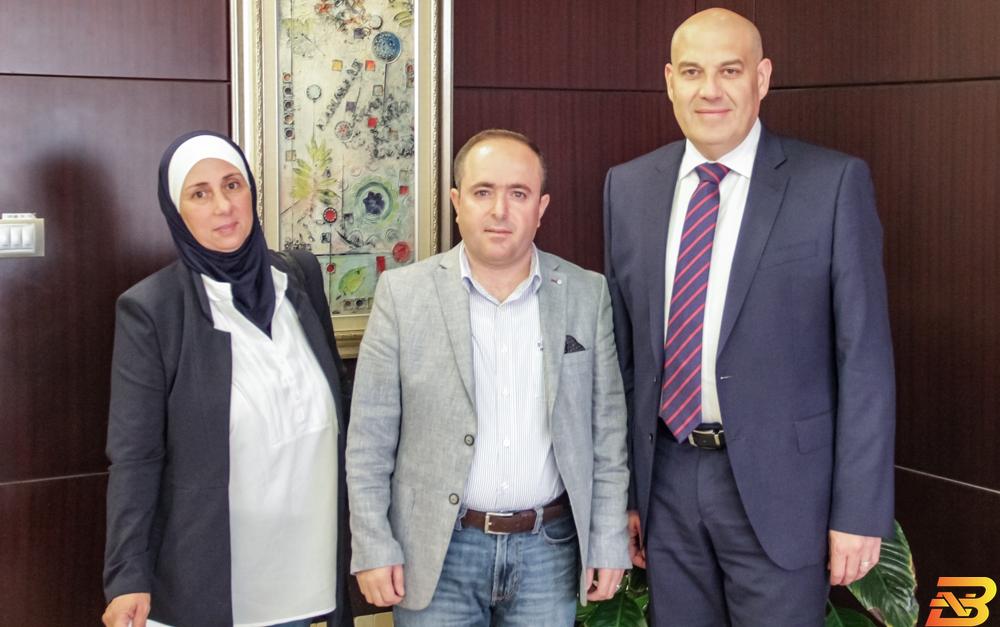بنك القدس يواصل دعمه لجمعية الحياة لمكافحة السرطان