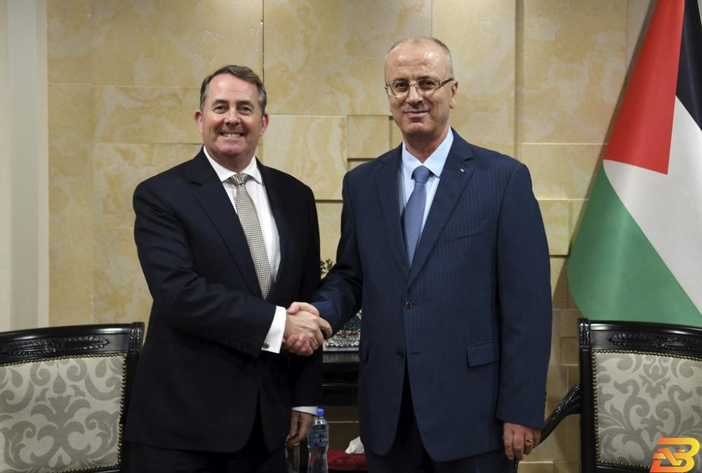 وزير التجارة الدولية البريطاني يختتم زيارته الى فلسطين